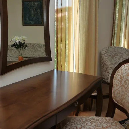 Aparthotel Apart Mida 3*